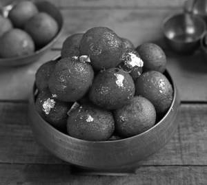 Gulab Jamub