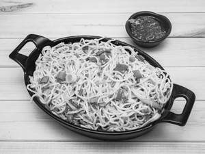 Veg Hakka Noodles Full