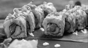 Aburi Salmon Roll