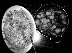 Chilli Paneer( Grevy) With Hakka Noodle