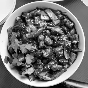 Roast Pork Chilli Garlic Dry