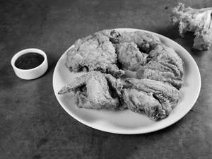 Crispy Fried Chicken Family Box (6 Pcs)