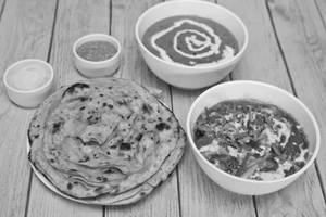 Kadai Paneer [Half] + Dal Makhani [Half] + 4 Tandoori Butter Roti