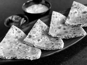 Paneer Paratha (1 Pc)