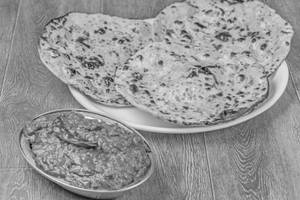 3 Rotii + Half Chicken Kohlapuri