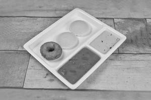 Idli Vada With Chutney