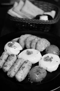Order Of The Eggs With Chicken Sausages