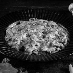 Baked Penne With Spinach And Mushroom Pasta (V)