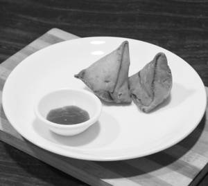 Chicken Samosa (1 Pc )