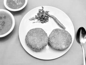 Dal Kachori Aloo Sabzi ( 2pcs )