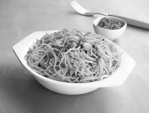 Vegetable Hakka Noodles