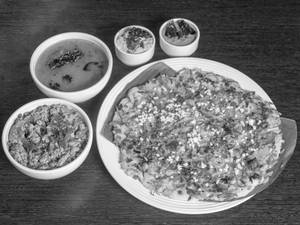 Cheese Paneer Uttapam