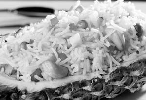 Khao Pahd Sapparot Gai (Chicken)