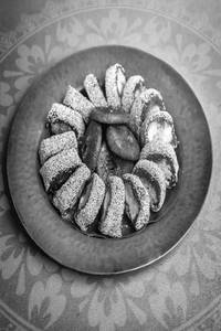 Kaju Anjeer Roll