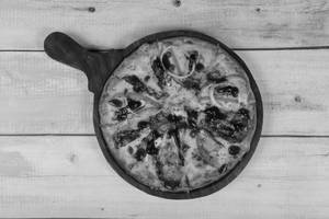 Tandoori Paneer Pizza