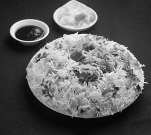Chicken Biriyani +quter Tandoori+lemon Jouce