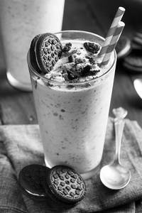 Oreo Choco Shake With Ice Cream