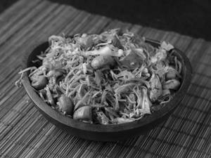 Mushroom Fried Noodles