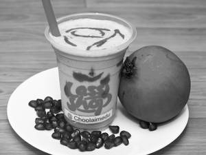 Pomegranate milk shake