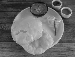 Chole Bhatoore