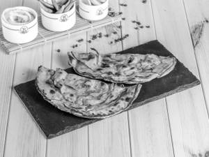 Lachhedar Paratha