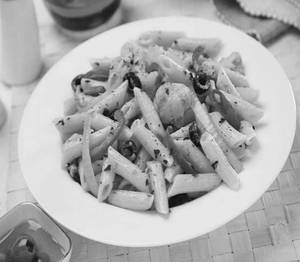 Classy White Sauce Penne Pasta - Veg