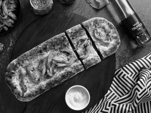 Stuffed Garlic Bread With Truffled Oyster Mushroom