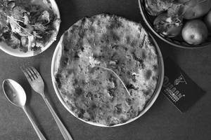 Aloo Paratha With Dal Makhni