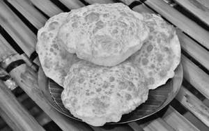 Luchi ( 4 Pcs)