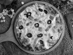8'' Seven Farms Pizza