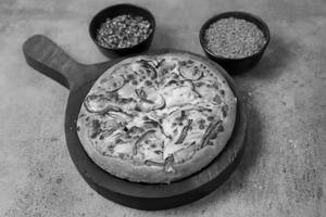 Onion & Capsicum Pizza