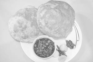 Chana Bhatura