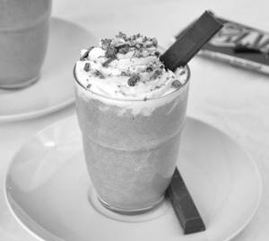 Kit Kat Shake
