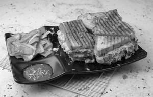 Cheese Chilli Grilled Sandwich
