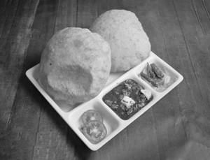 Chhola Bhatura