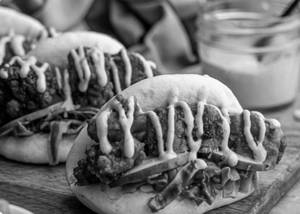Fried Chicken Bao (2 Pcs)