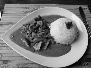 Chicken Thai Red Curry With Steamed Rice