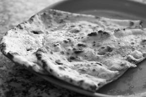 Paneer Stuffed Naan