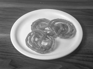 Gulachi Jalebi