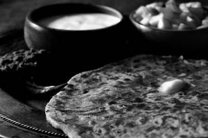 Pyaaz Paratha ( 2no. )
