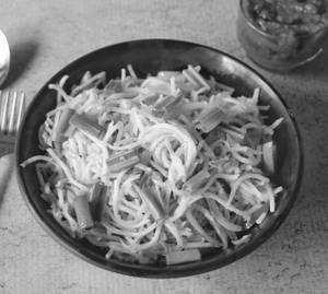 Chicken Hakka Noodles        