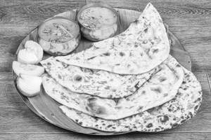 Buter Kulcha Curry (2 Pcs)