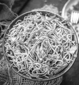 Veg Hakka Noodles