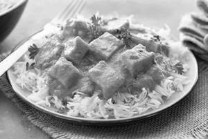 Paneer Butter Masala (300ml) +2 Laccha