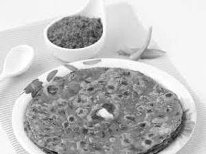 Mix Veg Paratha(2pcs) served with pickle