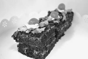 Chocolate Walnut Pastry (3 Pieces)
