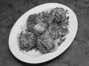 Veg Momos Fry (12 Pcs)