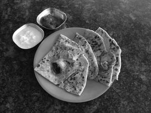 Aloo Paratha                           