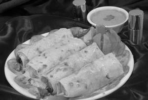 Achari Rumali Roll