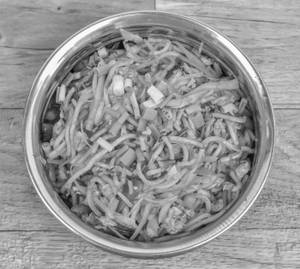 Schezwan Chicken Noodles